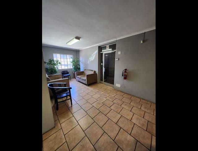528M² WORKSHOP TO LET IN BEACONVALE